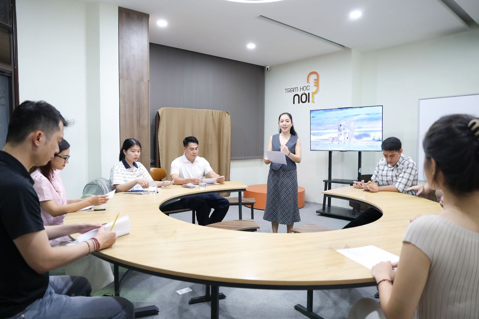 Lớp NÓI để Lãnh đạo